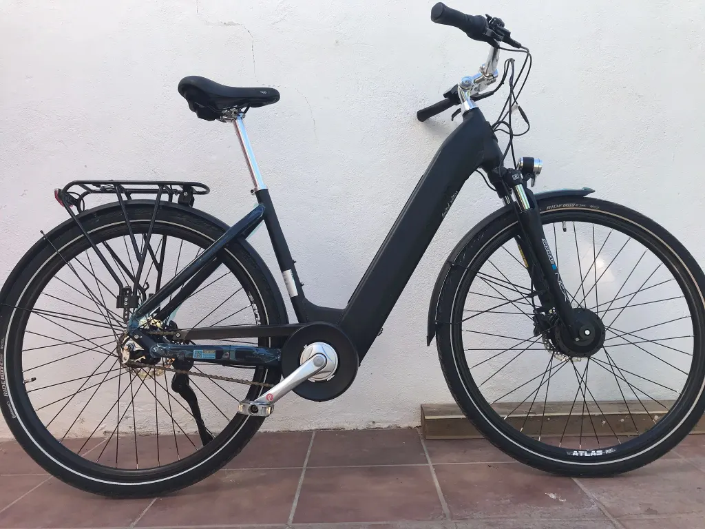 Photo 3 of Bicicleta ELÉCTRICA ALEMANA DE PASEO