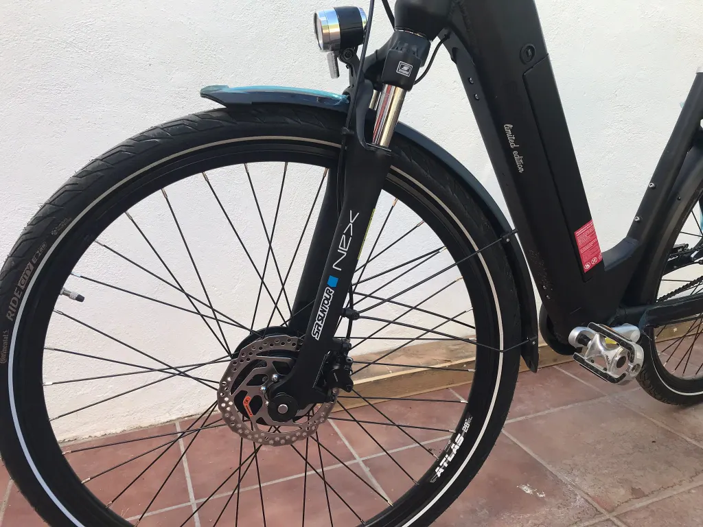 Photo 4 of Bicicleta ELÉCTRICA ALEMANA DE PASEO