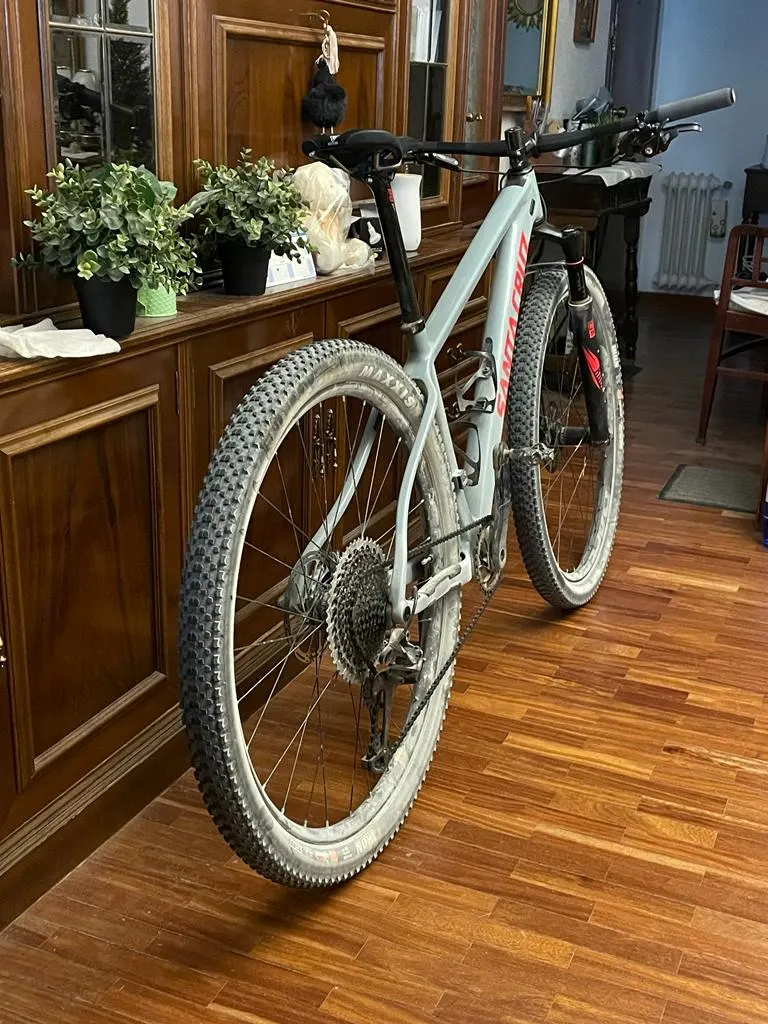 Foto 2 de Bicicleta Santa Cruz Hightball 29’ CC