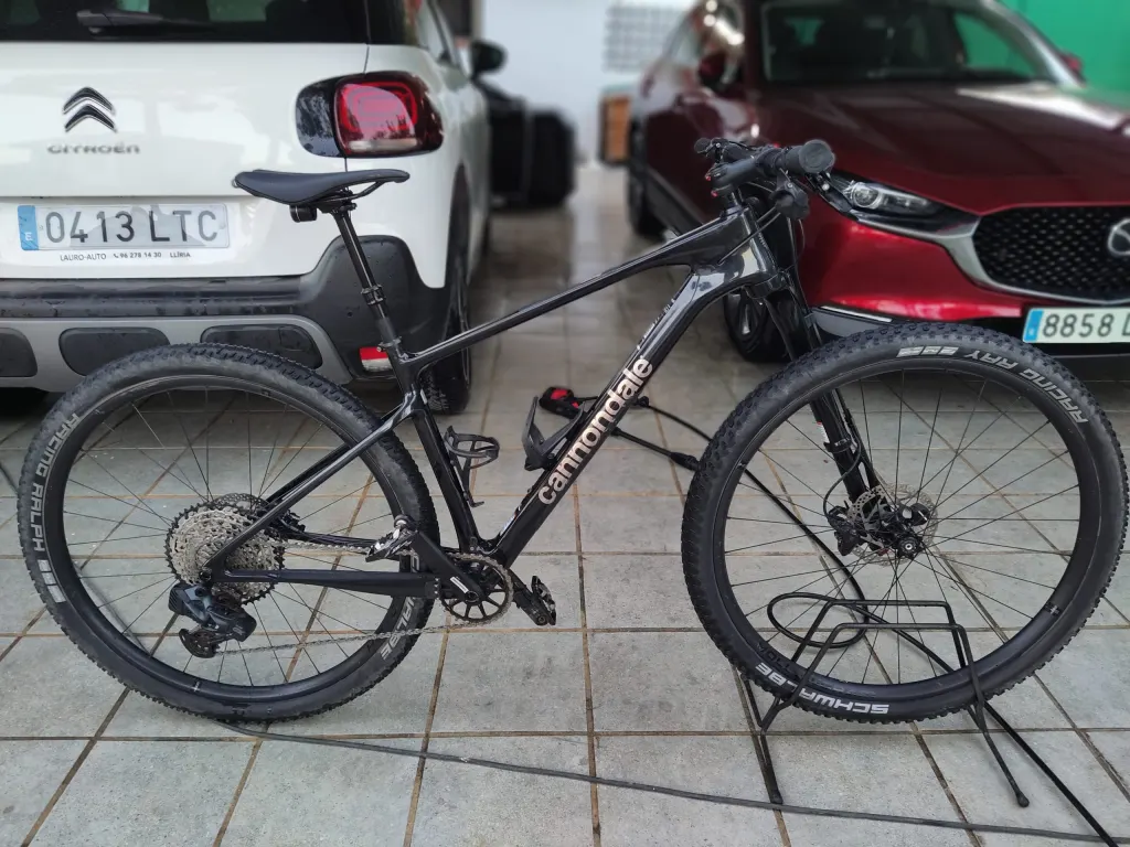 Foto 2 de CANNONDALE SCALPEL CARBONO LEFTY 8