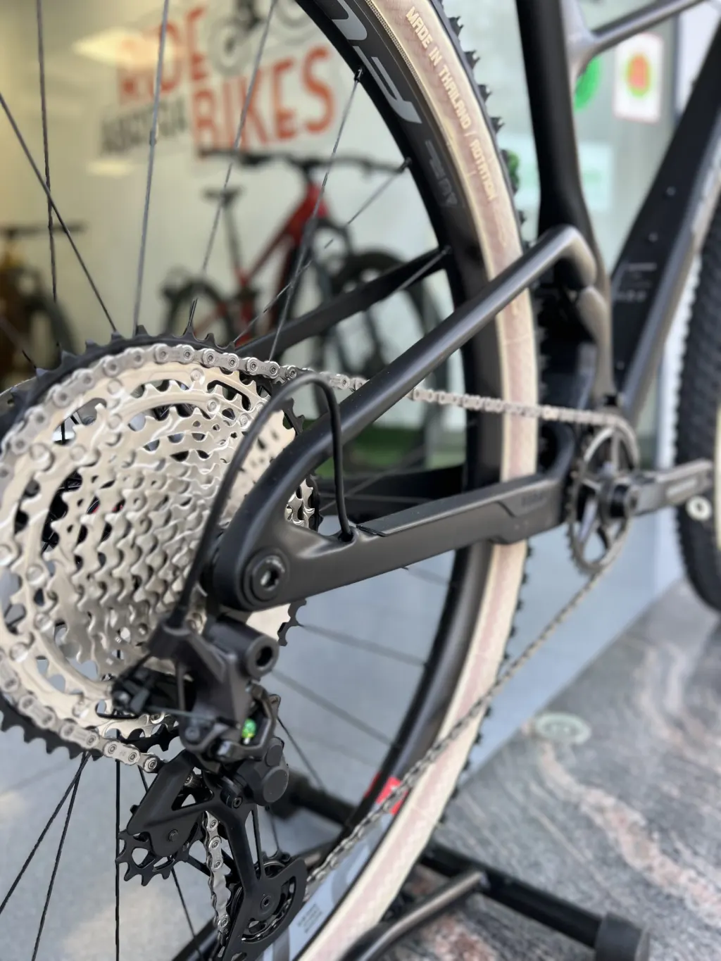 Photo 4 of BERRIA Mako 6 2024