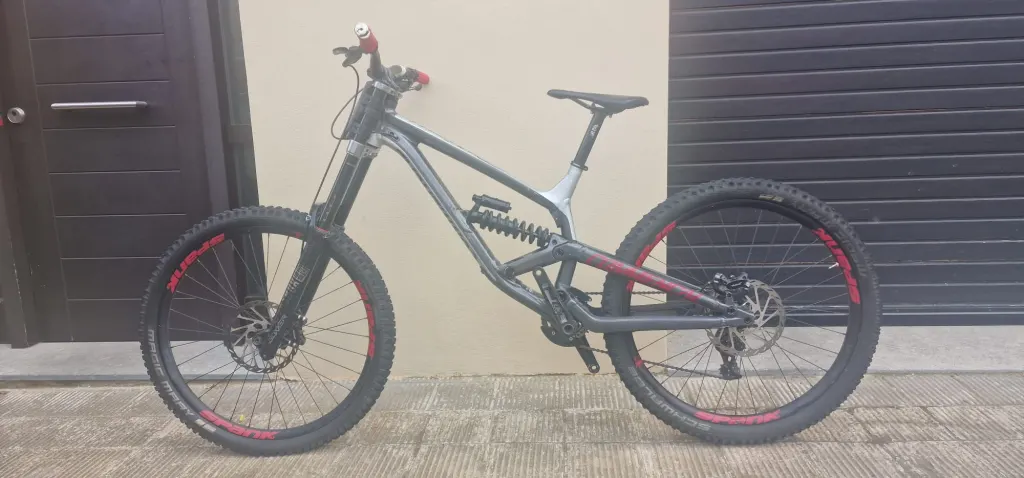 Photo 5 of Commencal Furious
