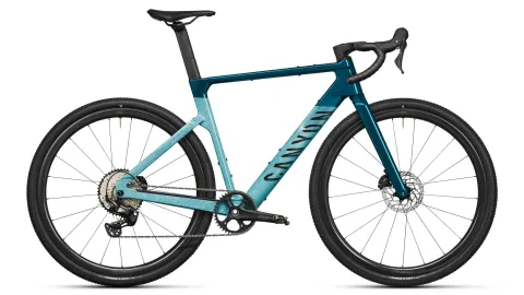 Sin dorsal y con pizza: Van der Poel rueda la nueva Canyon Grail 2027 por España, foto 4