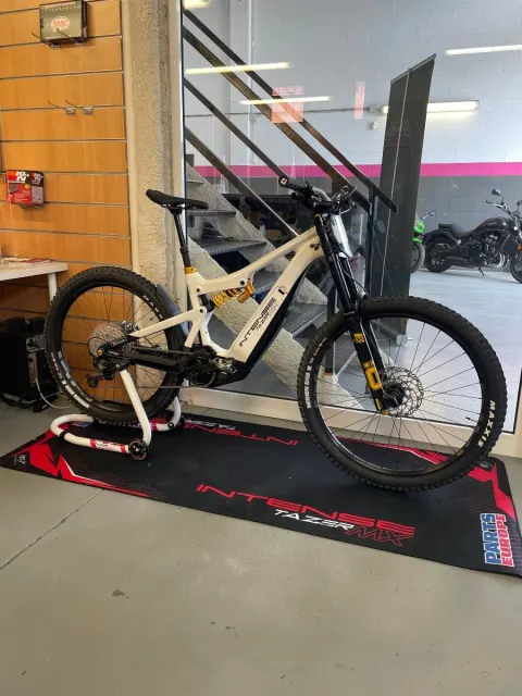 Intense Tazer MX Pro Carbon 2023