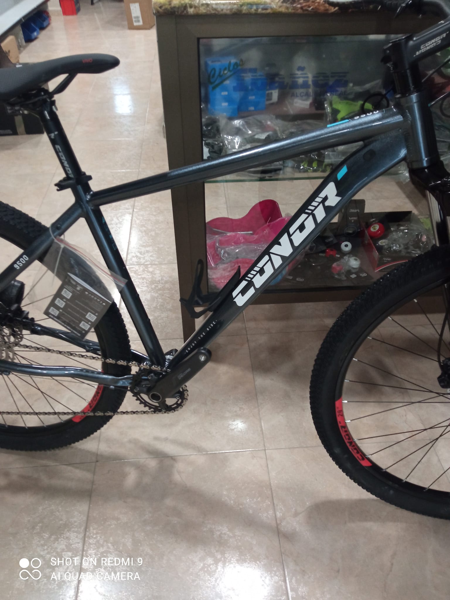 Bicicleta conor 9500 deore “29” gris M