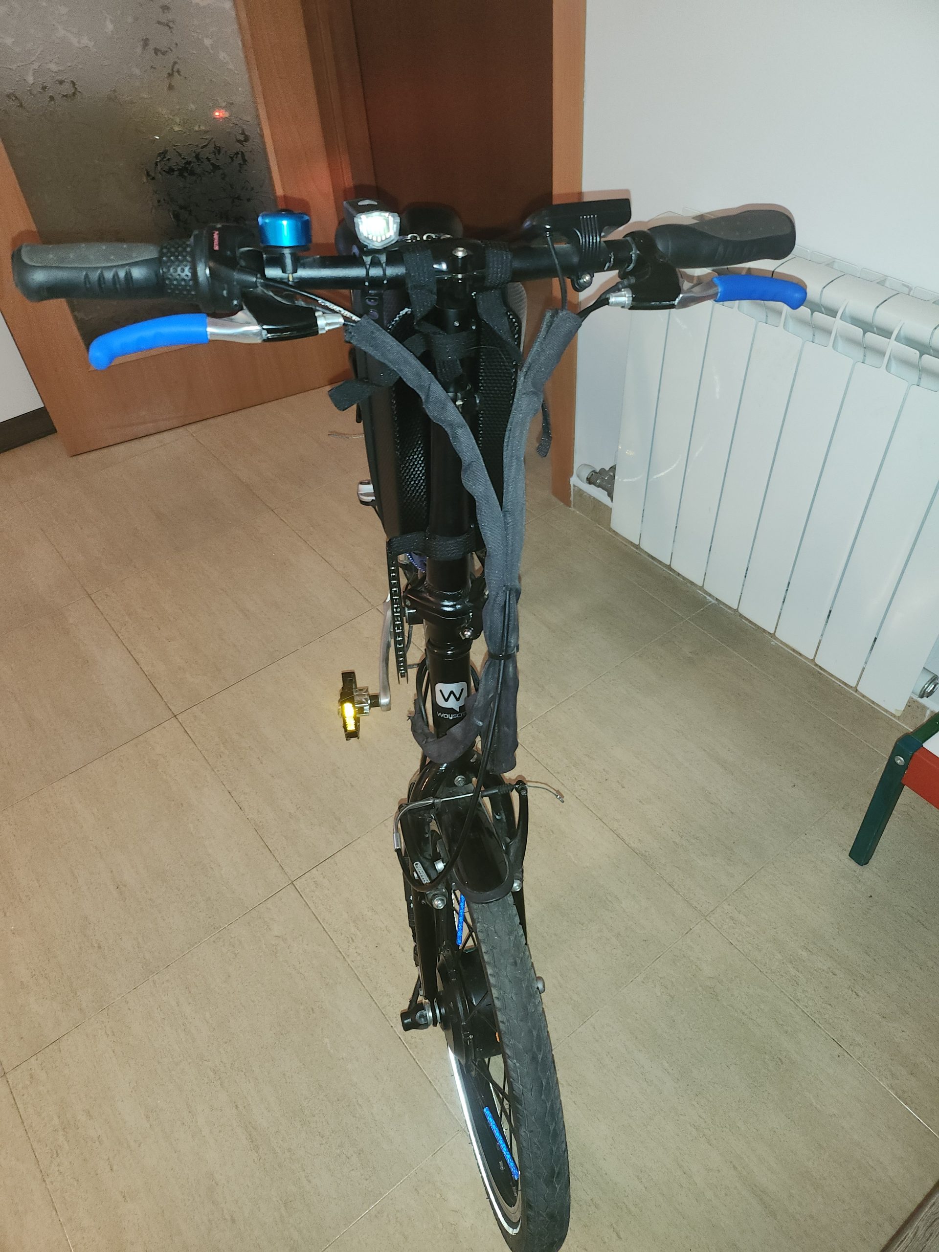 Bicicleta plegable eléctrica