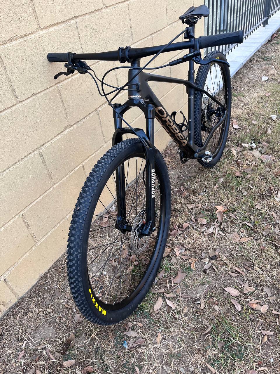 Orbea Alma M50 Carbono Talla M, NUEVA.