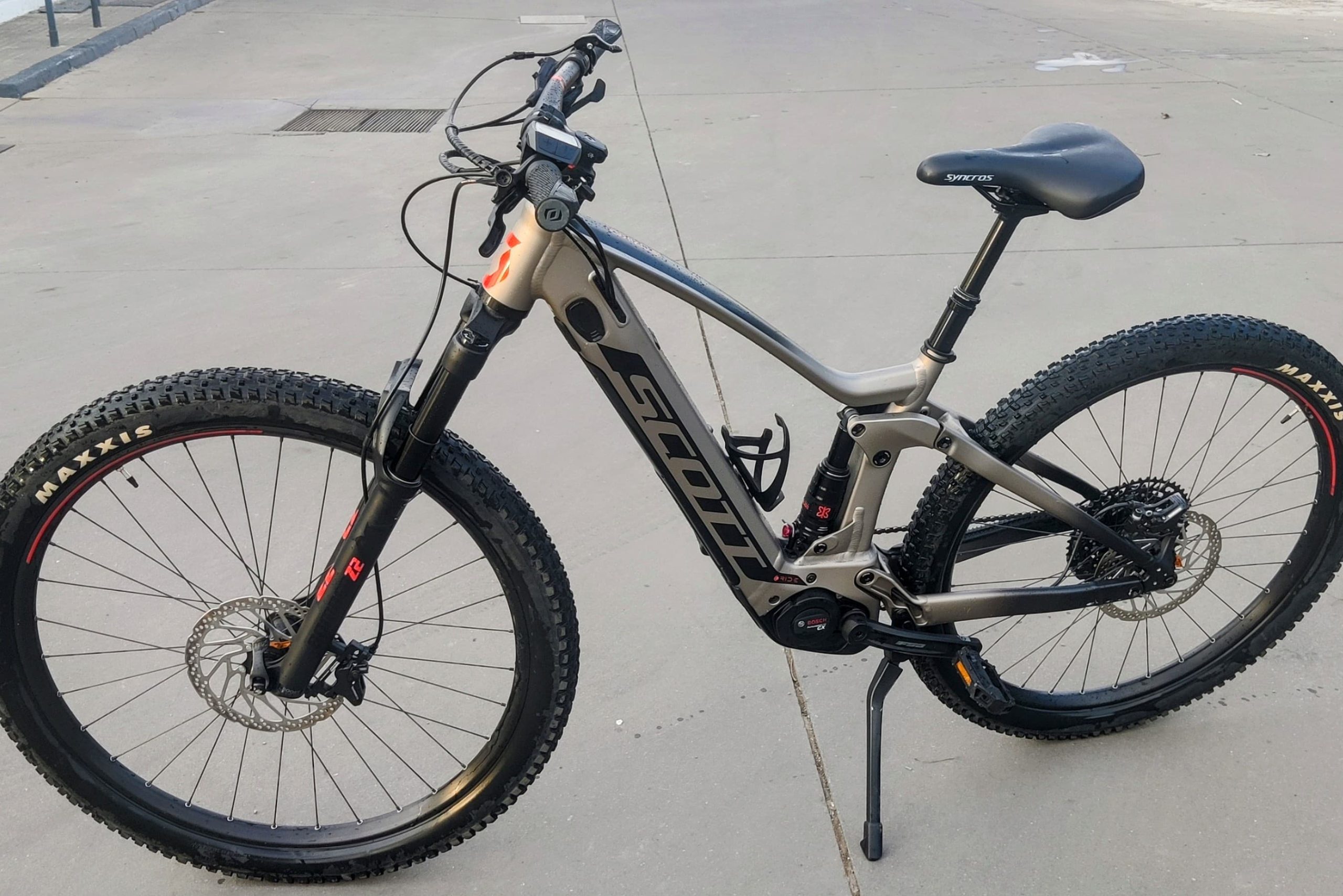 Scott Strike eRide 930