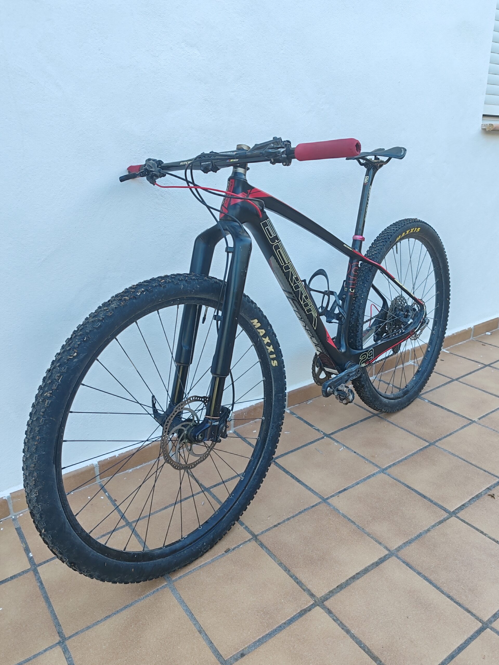 Bicicleta de montaña Berria de carbono