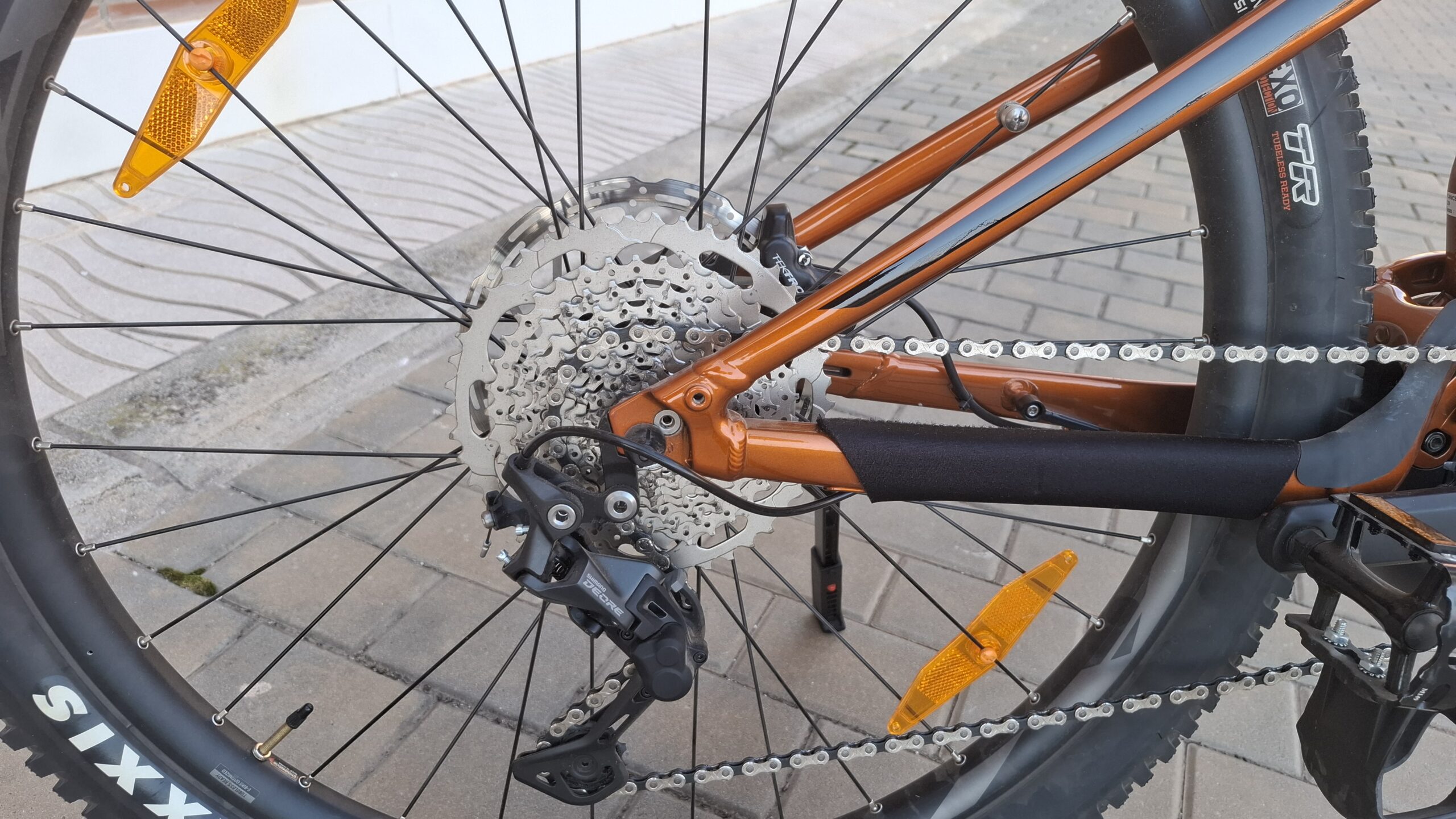 Giant Stance E+ 2 29r