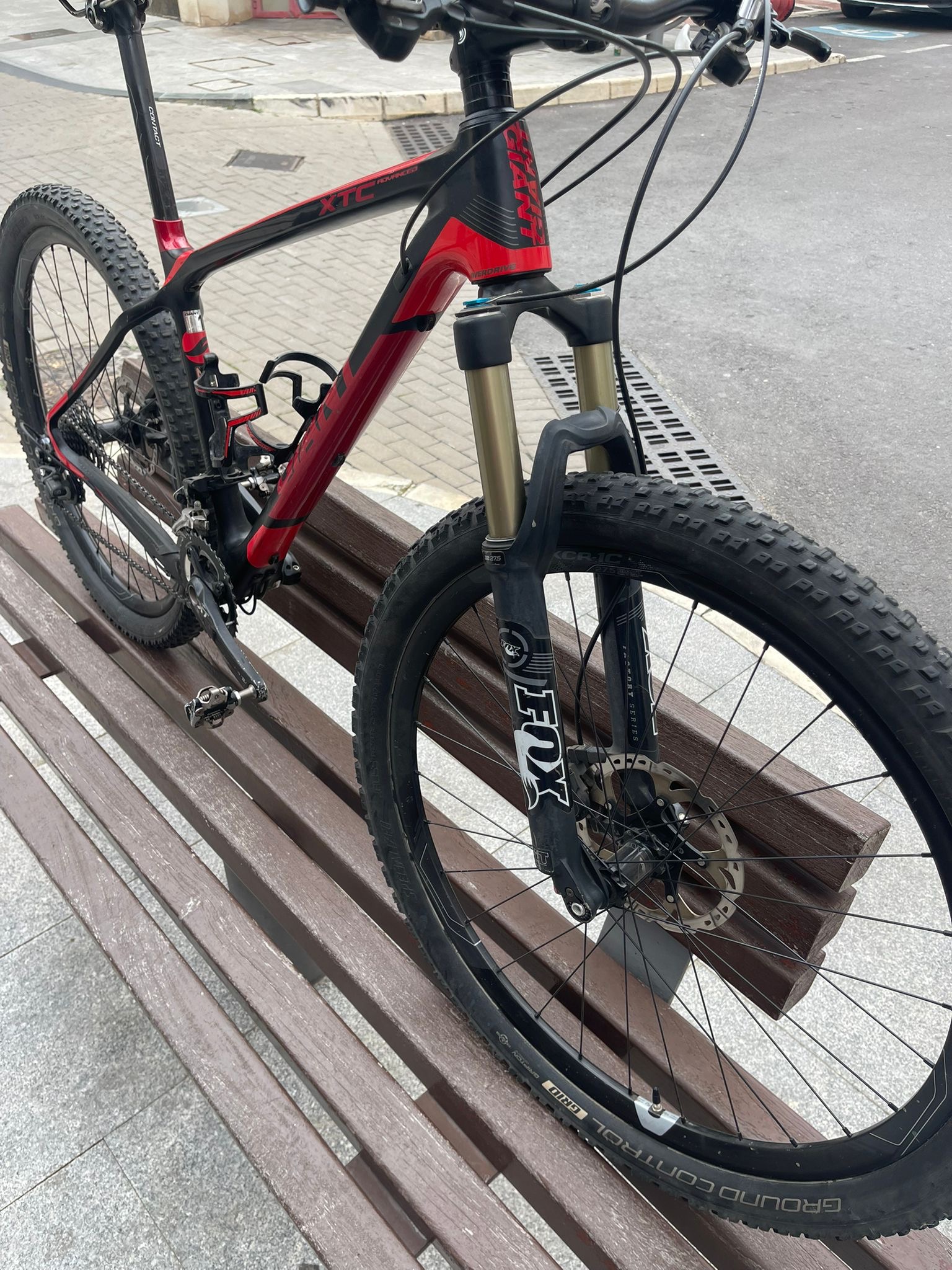 GIANT ADVANCED XTC CARBONO