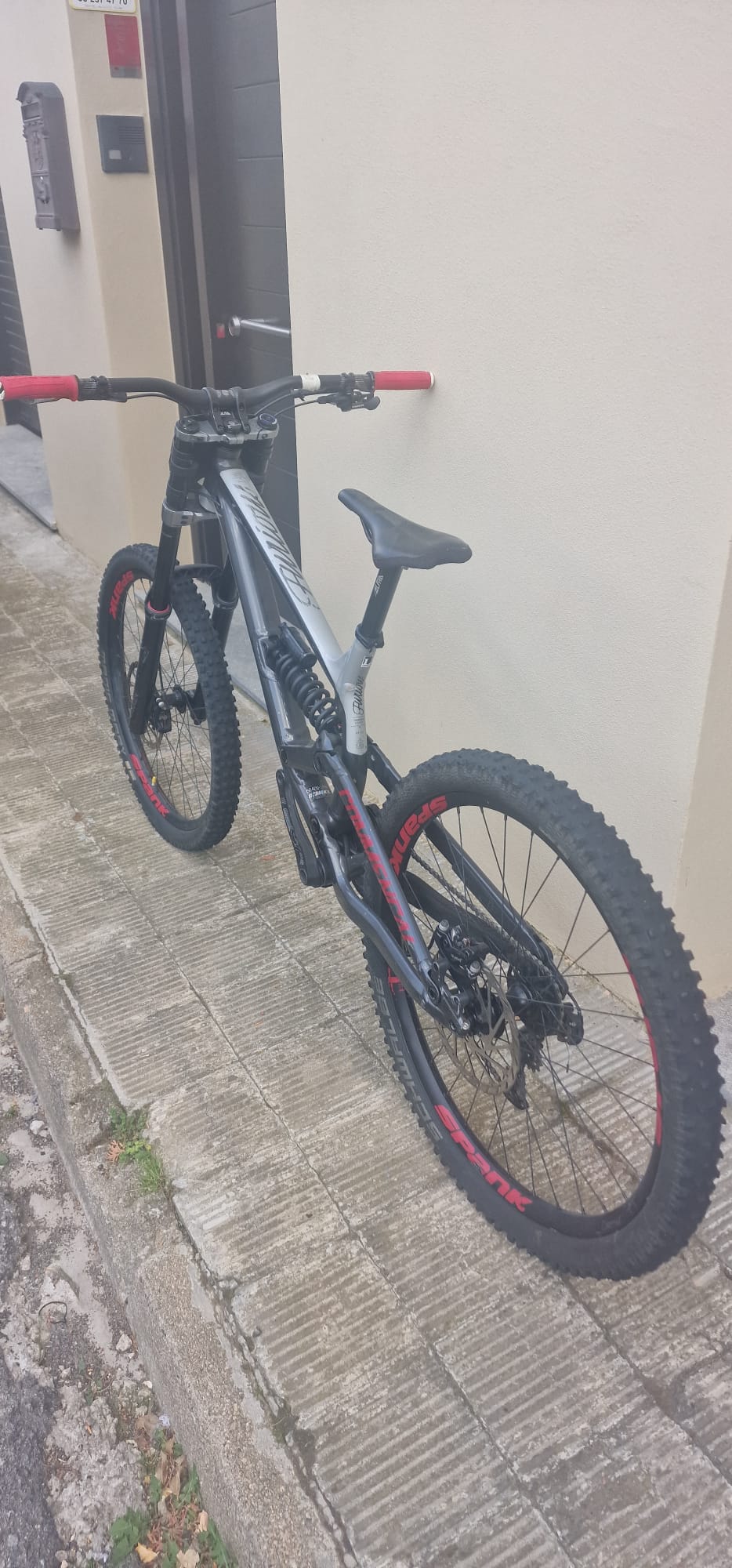 Commencal Furious