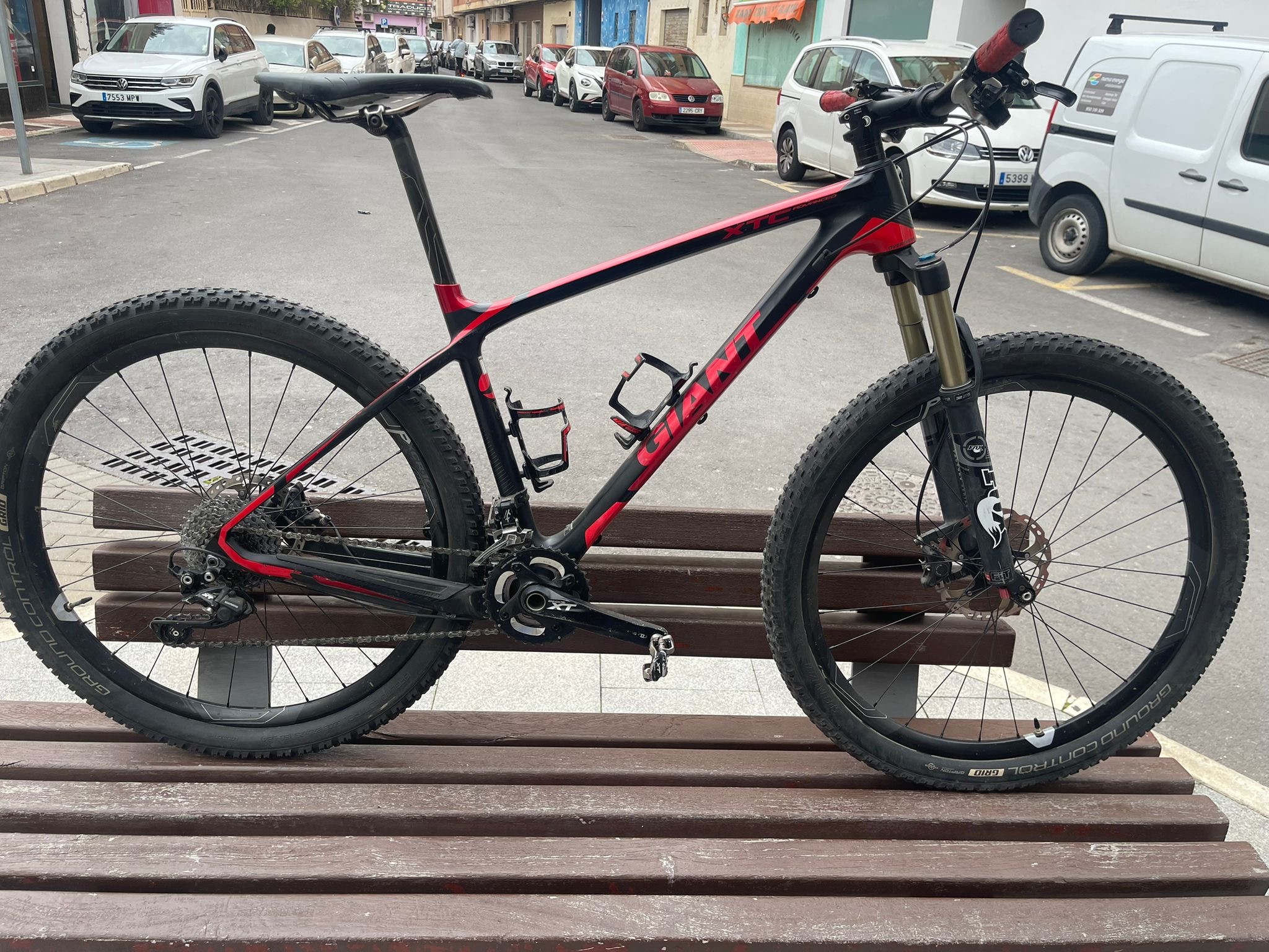 GIANT ADVANCED XTC CARBONO
