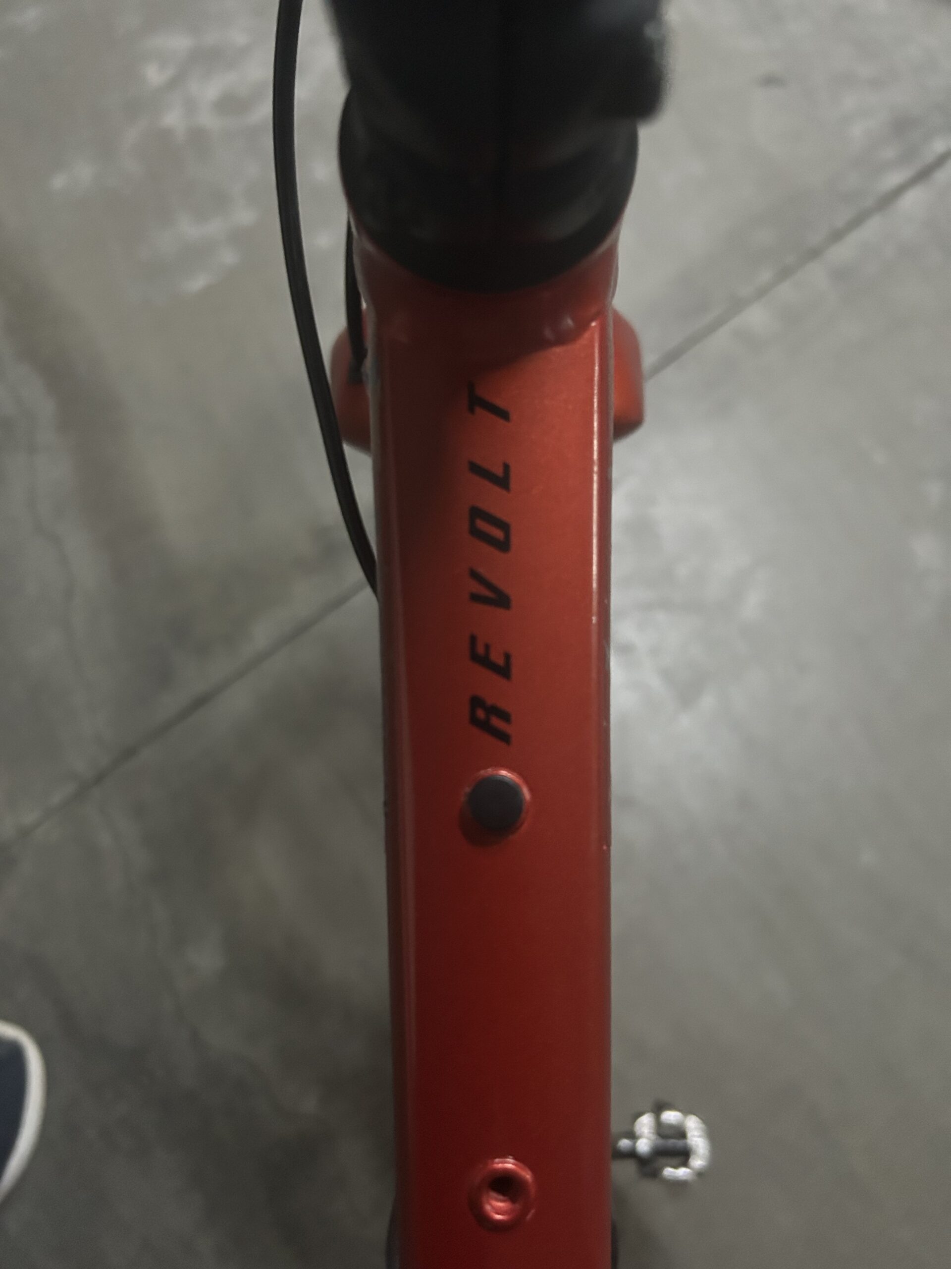 Giant Revolt 1 Roja Talla S 2023